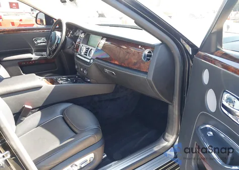 2016 Rolls-Royce Ghost z USA, uszkodzony, nr VIN SCA664S53GUX53668